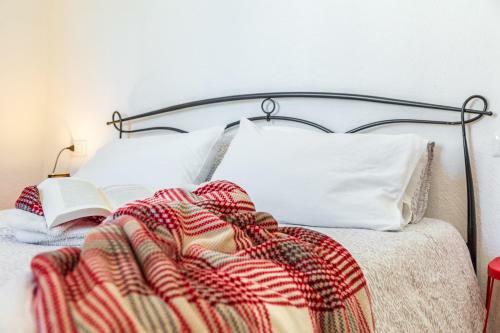 Bed & Breakfast Acquazzurra Guest House