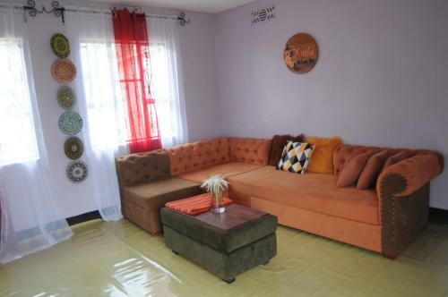 Beautiful & Stylish 2-bedroom Apartment In Karatu