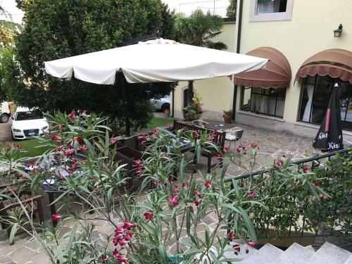 Hostal Villa Corteolivo