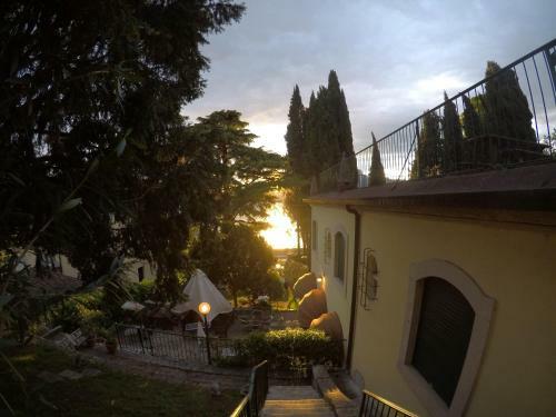 Hostal Villa Corteolivo