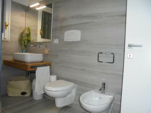 Hostal Travel And Living