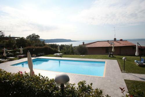 Seeblick Lockoff Apartment, Pool & Garten, Terrasse