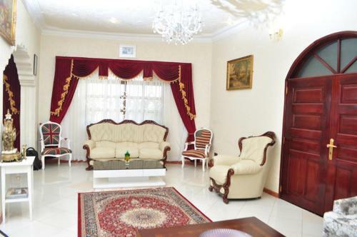 Villa Plot 4 Kavuma Close