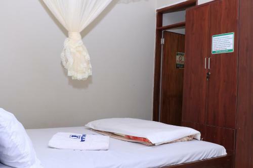 Hostal Harts Inn