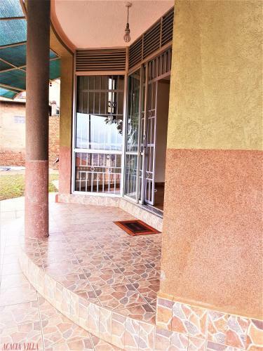 Luxury Acacia Villa With Kampala's Best View
