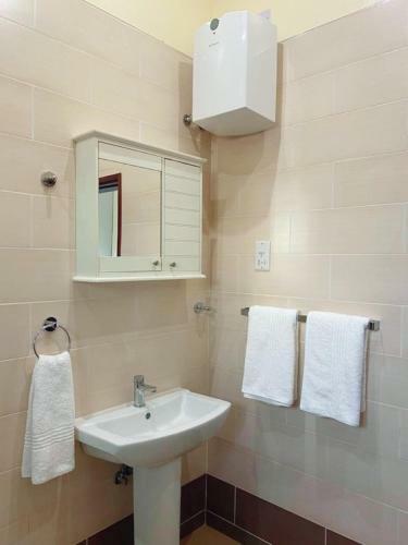 Roses Apartment, Muyenga Hill