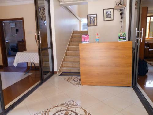 Hostal Ekhaya Guest House