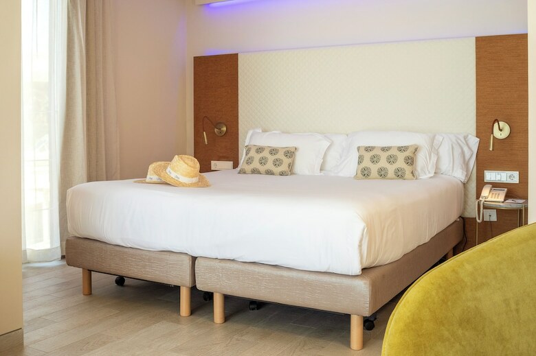 Melbeach Hotel & Spa - Adults Only