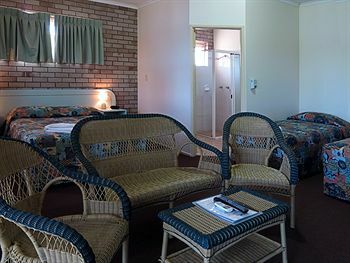 Waterfront Hotel