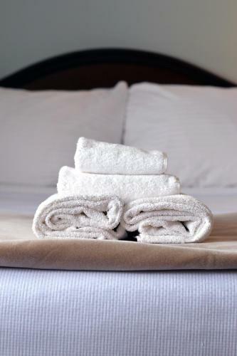 Anchor Inn Hotel And Suites