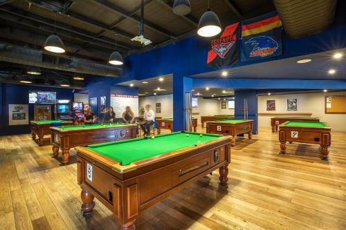 Sandown Park Hotel Noble Park