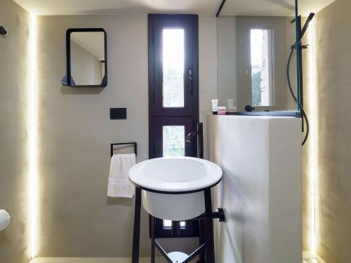 Modern Apartment In Taormina Sicily With Jacuzzi