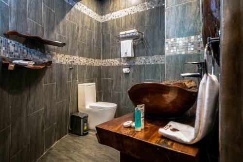 Hotel Divine Resort & Spa