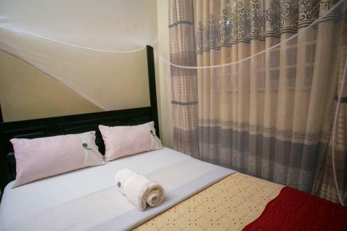 Hotel Palm Gardens &guest House