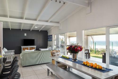 Villa The Beach House