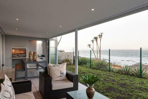 Villa The Beach House