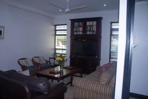 Apartamento 2 Marichel Beachfront Condo