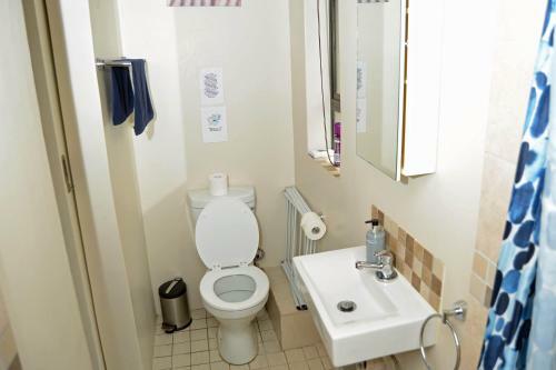 Hostal Billfish Apartments