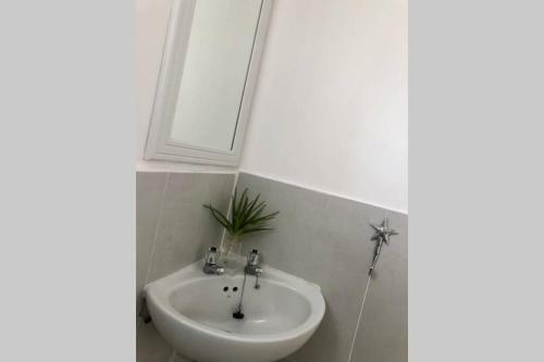42 Thira - Beautiful Beach Apartment