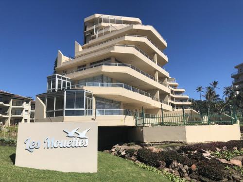 Ballito Luxury Family Apartment (On The Beach)