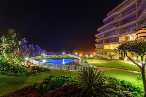 Ballito Luxury Family Apartment (On The Beach)