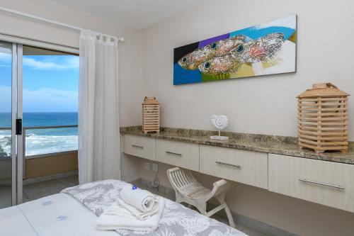 Ballito Luxury Family Apartment (On The Beach)
