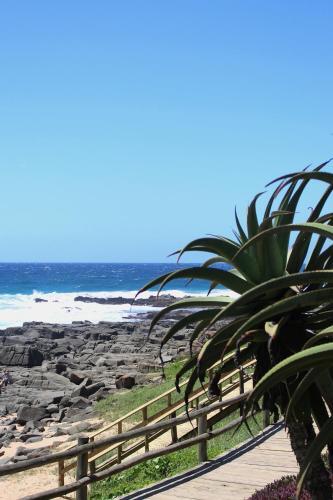 Ballito Luxury Family Apartment (On The Beach)