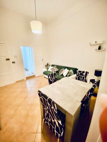 Skip Intro Apartment