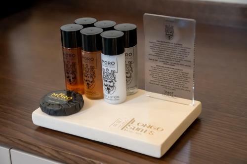 Hostal Longo Suites