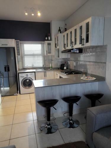 Lovely 1 Bedroom Apartment