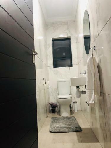 Hostal Morati Guesthouse