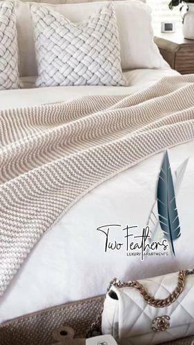 Two Feathers Luxury Apartmemt
