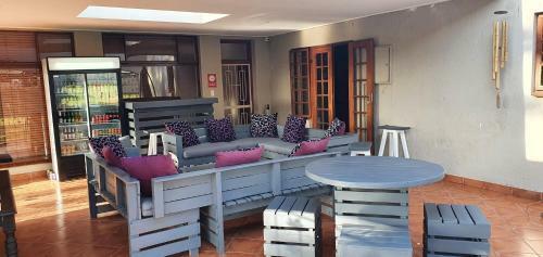 Bed & Breakfast Life Tours & Accommodation