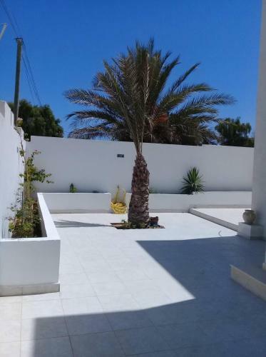 Villa Avec Piscine � 400m De La Plage