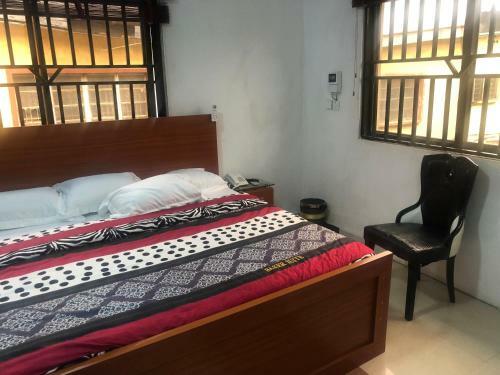 Hotel De? Bakers Suites