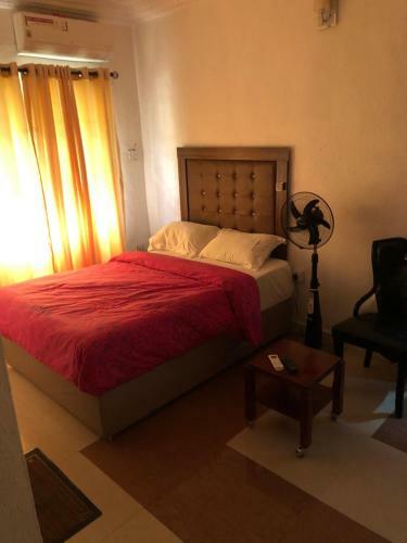 Hotel De? Bakers Suites