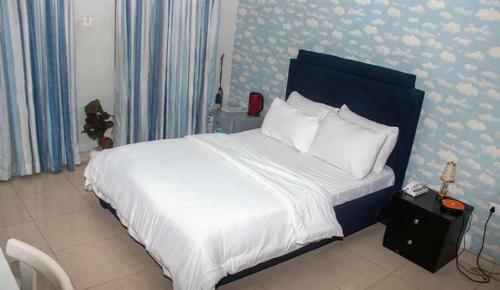 Bed & Breakfast Loomzy Suites Royal