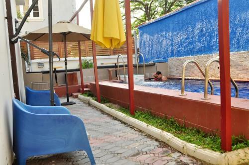 Hotel J Gibson Suites