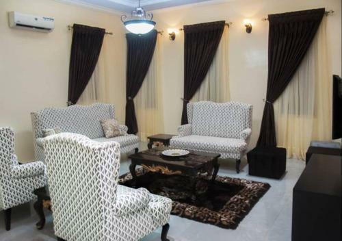 Hotel Btt Homes