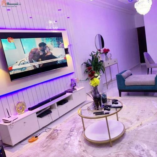Classic Lovely 2 Bedroom Apartment