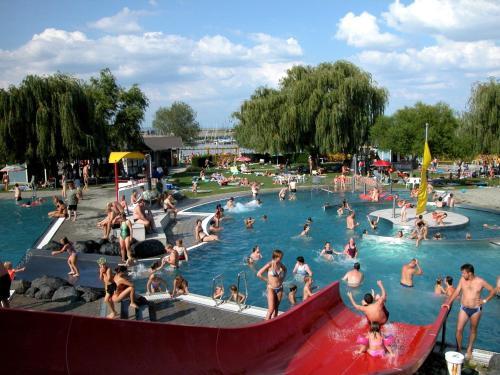 Hotel Familieng�stehaus Seebad Rust