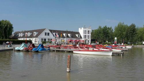 Hotel Familieng�stehaus Seebad Rust