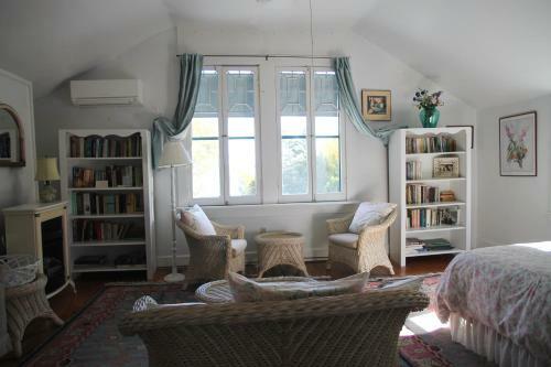 Bed & Breakfast The Shore Path Cottage