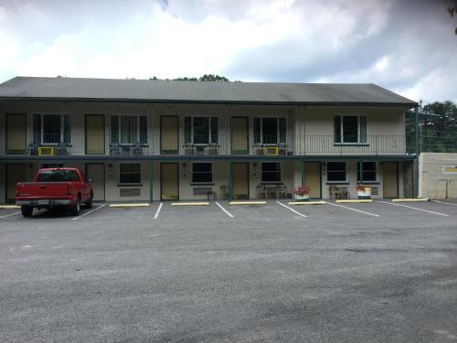 Motel Mahoning Inn