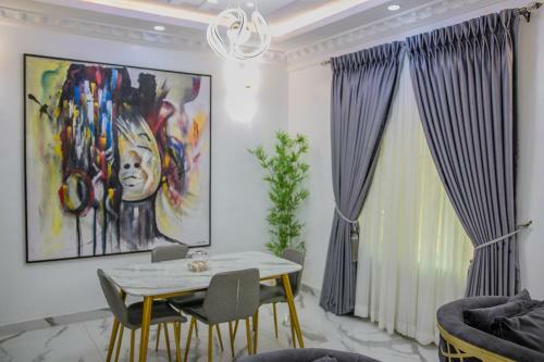 Apartamento New Listing Elegant 3 Bedroom Semi-detached Duplex With Bbq
