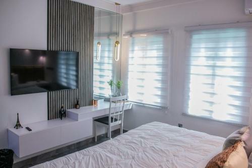 Apartamento New Listing Elegant 3 Bedroom Semi-detached Duplex With Bbq