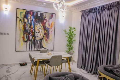 Apartamento New Listing Elegant 3 Bedroom Semi-detached Duplex With Bbq