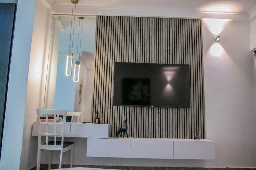 Apartamento New Listing Elegant 3 Bedroom Semi-detached Duplex With Bbq