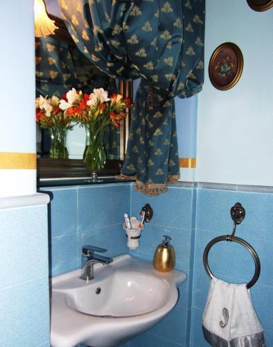 Apartamento Antica Corte Delle Ninfee, Historical Private Villa
