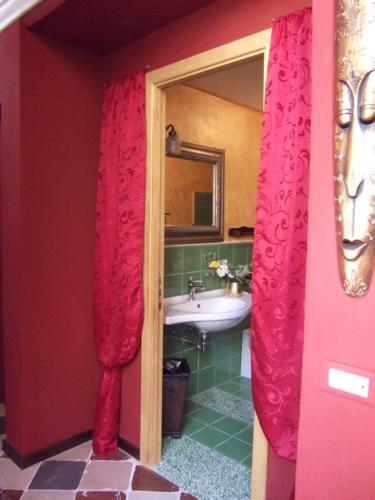 Apartamento Antica Corte Delle Ninfee, Historical Private Villa